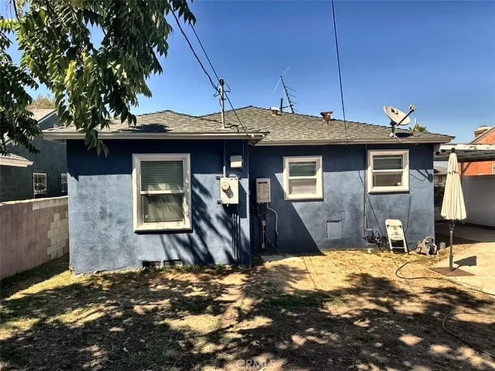 Property Photo:  1946 W 95th  CA 90047 