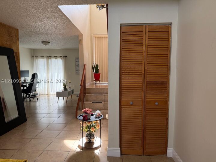 Property Photo: 1251 SW 124th Ct 23-B FL 33184