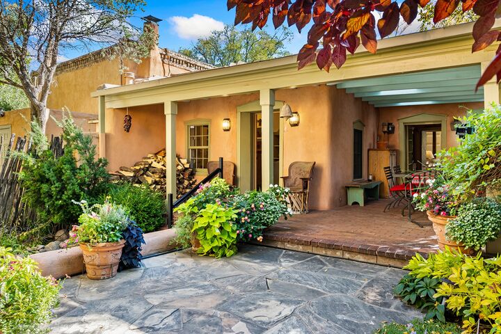 Property Photo: 907-909 Canyon Road NM 87501