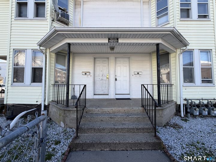 Property Photo: 368 Benham Avenue 2nd Floor CT 06604