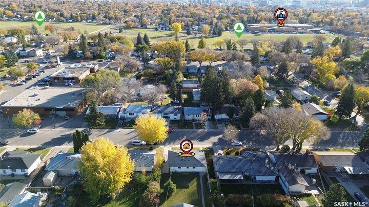 Property Photo:  607 Q Avenue N  SK S7L 2Y2 