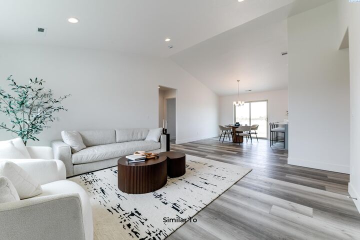 Property Photo:  10224 Sunset Trail  WA 99301 