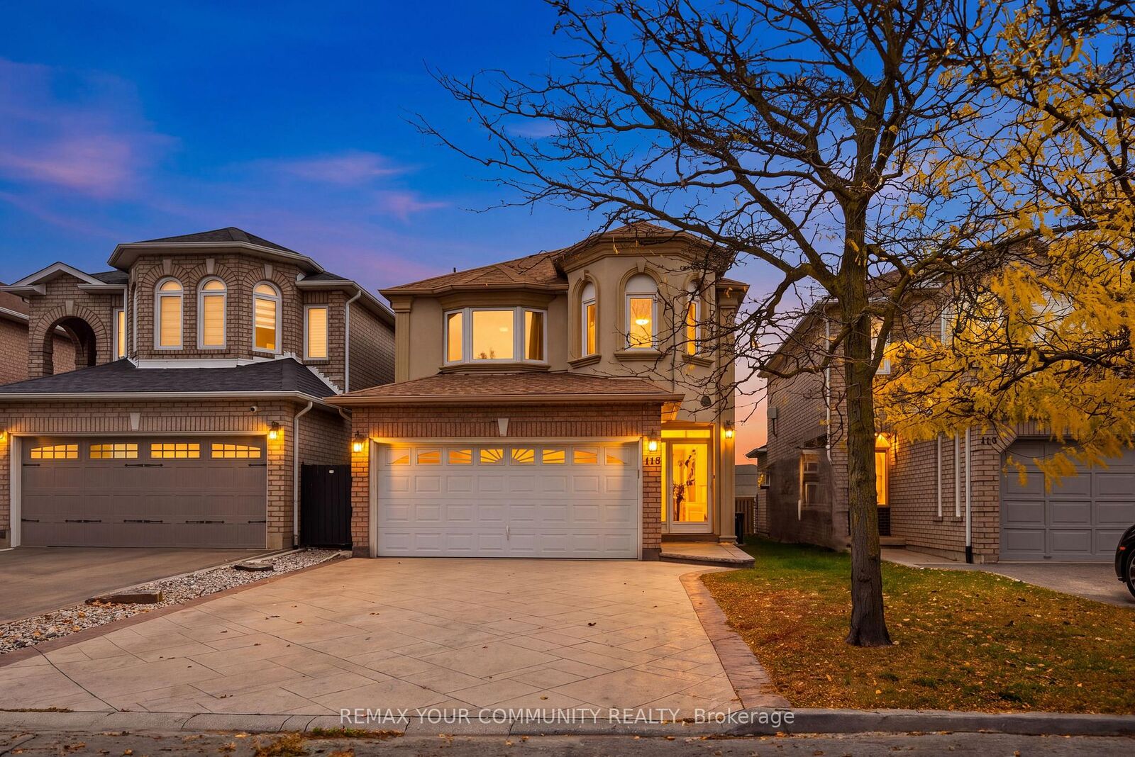 Property Photo:  118 Waterbury Street  ON L7E 2G1 