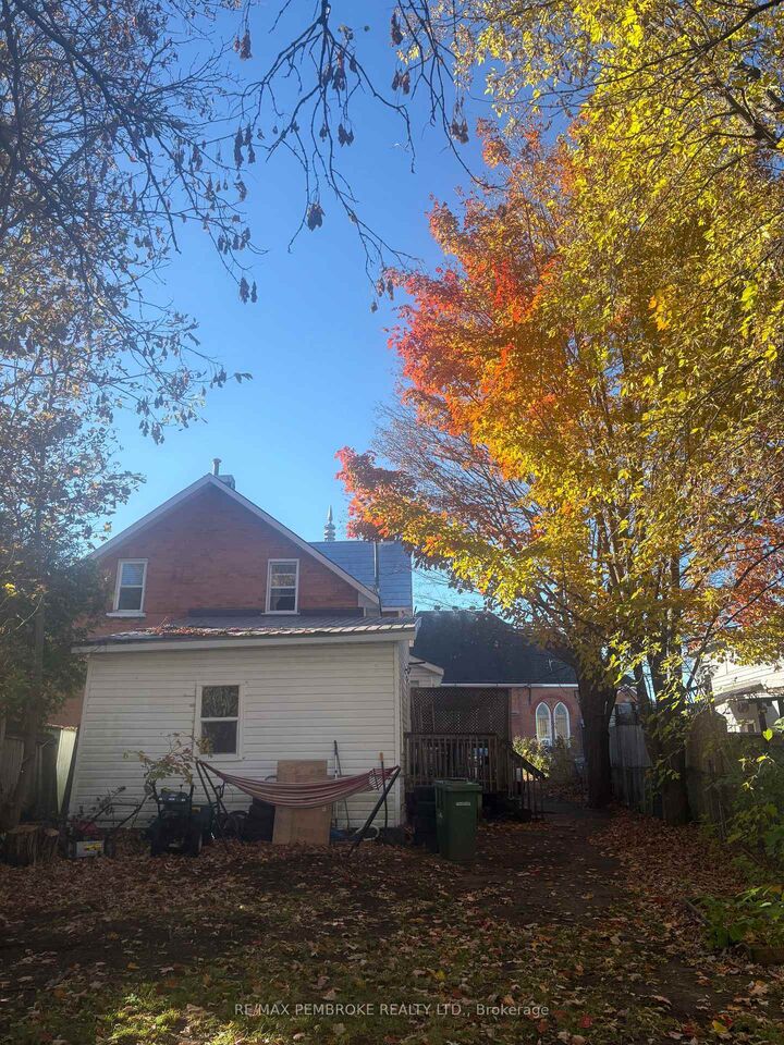 Property Photo: 371 Miller Street ON K8A 5Y8