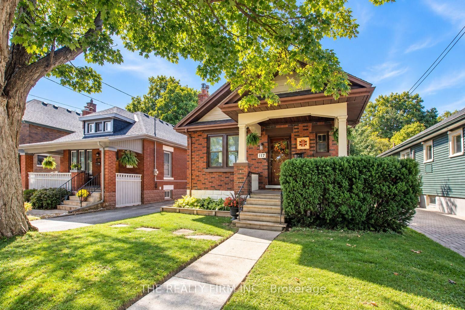 Property Photo:  117 Thornton Avenue  ON N5Y 2Y6 