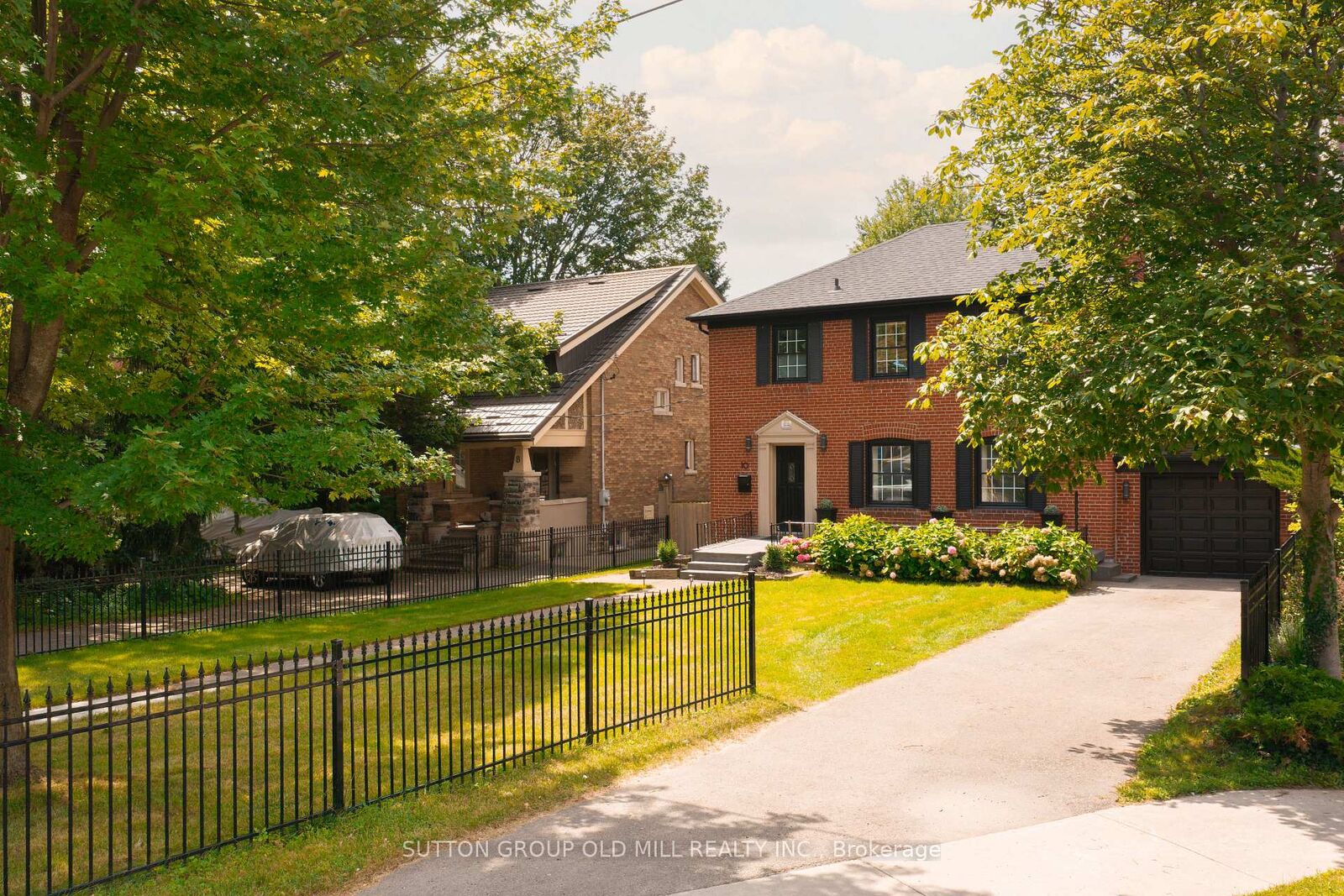 Property Photo:  10 Queens Avenue  ON M8V 2N1 