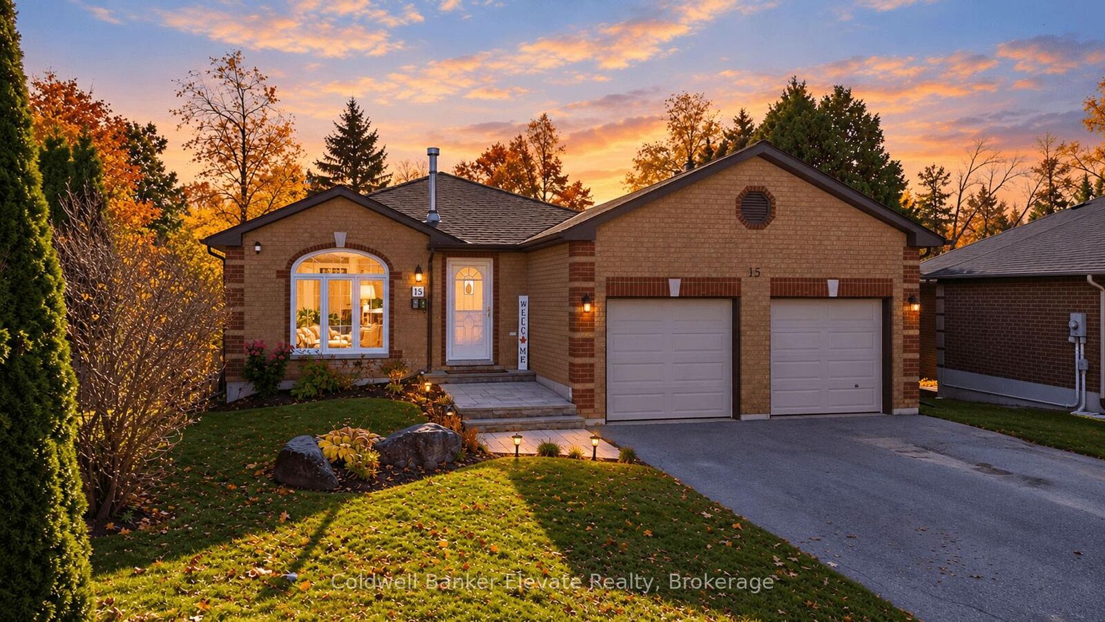 Photo de la propriété:  15 Nakiska Court  ON L4N 8C4 