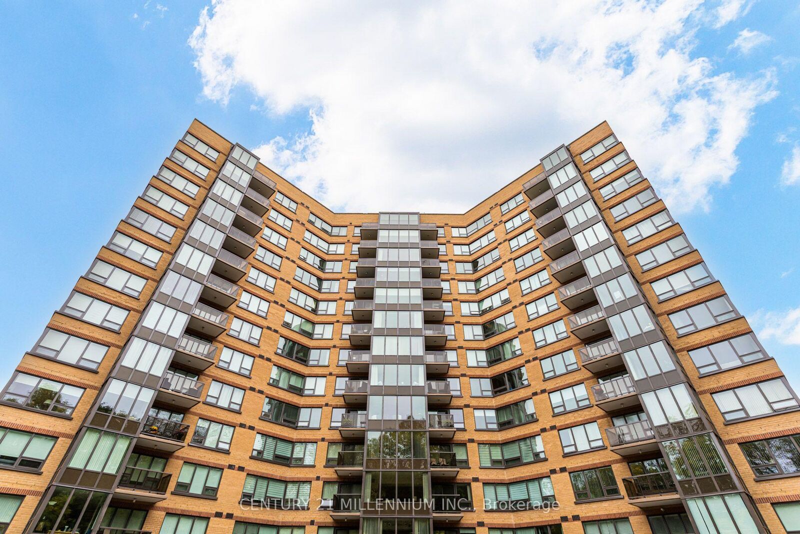 Property Photo:  237 King Street W 909  ON N3H 5L2 