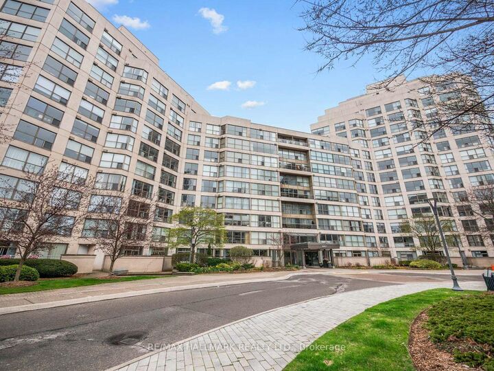 Property Photo:  2267 Lakeshore Boulevard W 707  ON M8V 3X2 