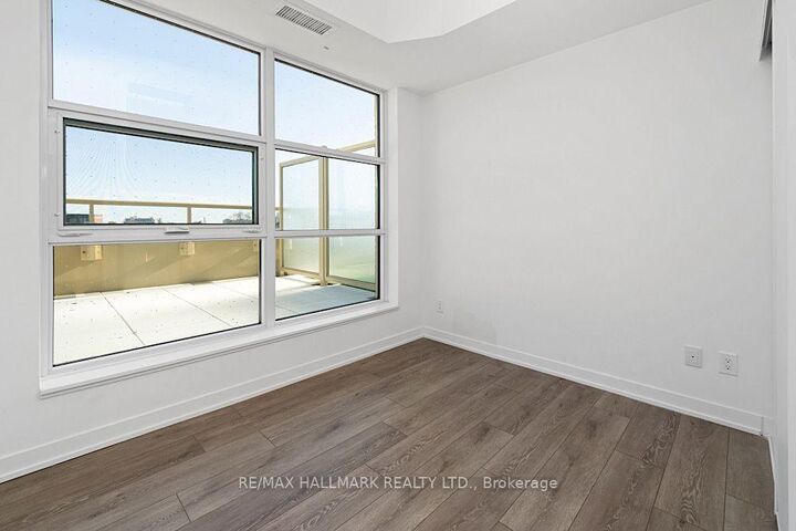 Property Photo:  1787 St Clair Avenue W 426  ON M6N 1J6 