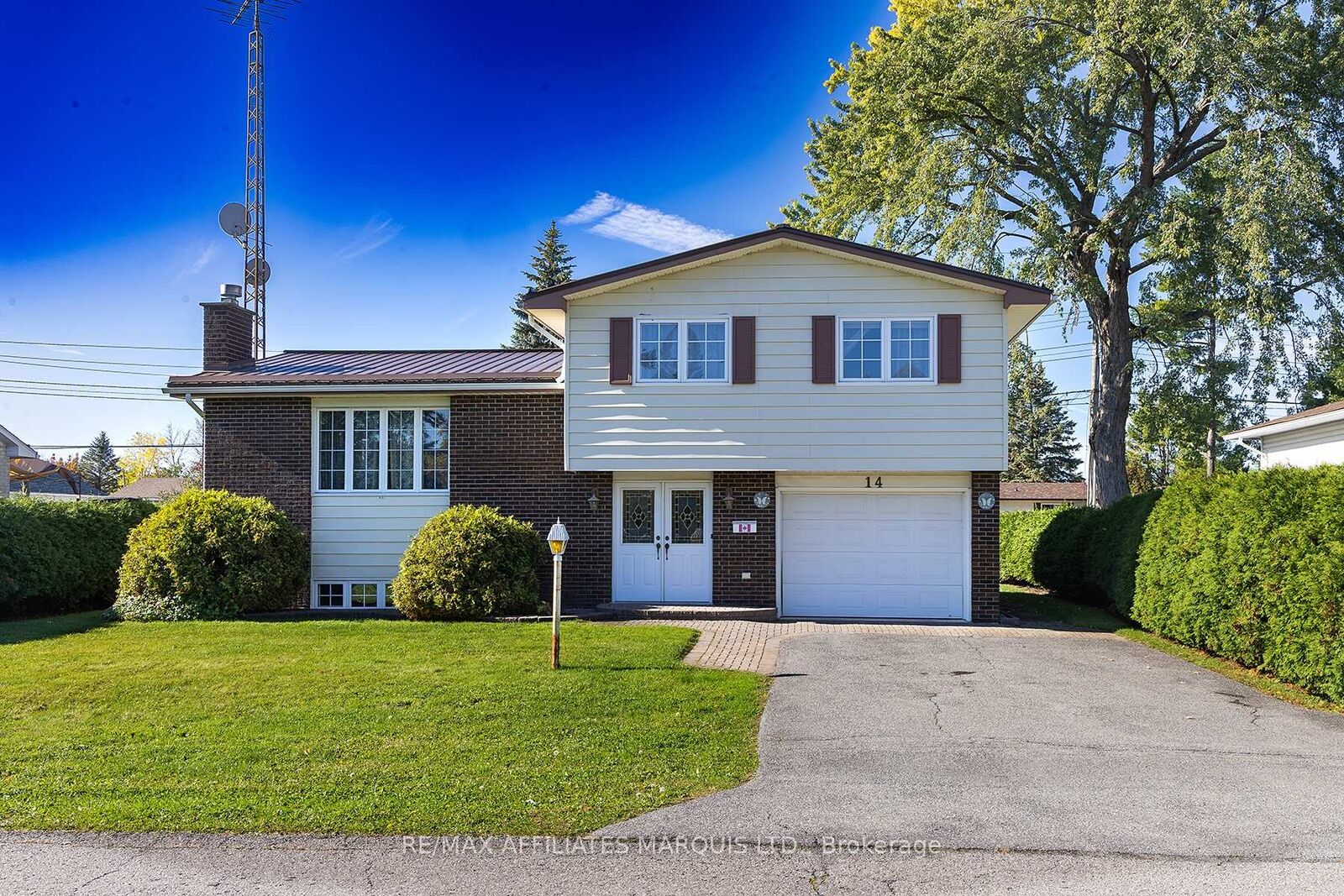 Property Photo:  14 Westwinds Drive  ON K0C 1X0 