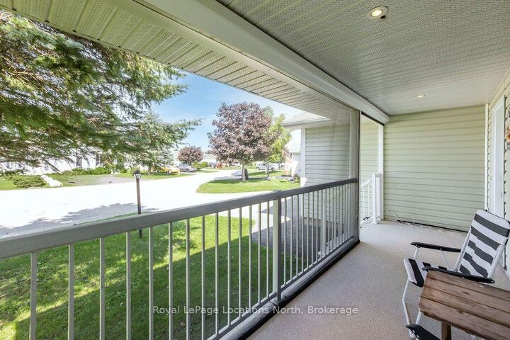 Property Photo: 77 Pennsylvania Avenue ON L9Z 3A8