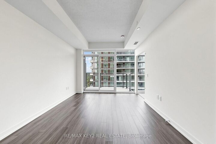 Property Photo:  4010 Eglinton Avenue W 2316  ON M9A 0G5 