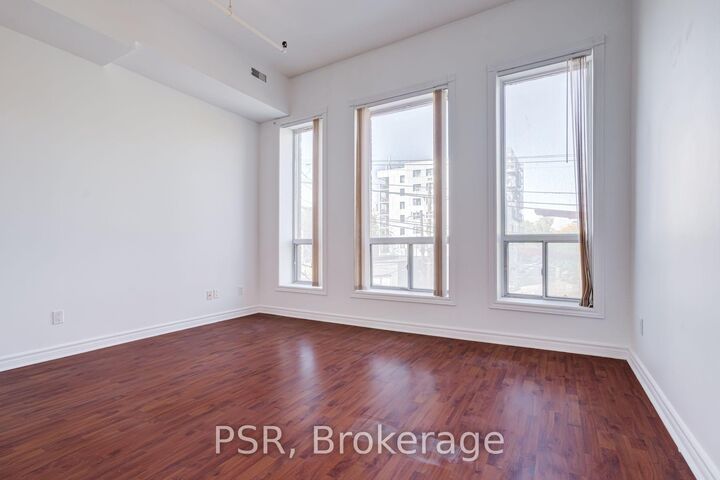 Property Photo:  493 Queen Street W 3rd Floor  ON M5V 2B4 