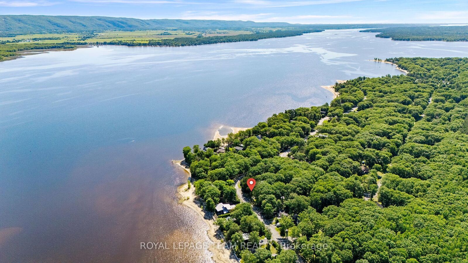 Property Photo:  675 Bayview Drive  ON K0A 3M0 