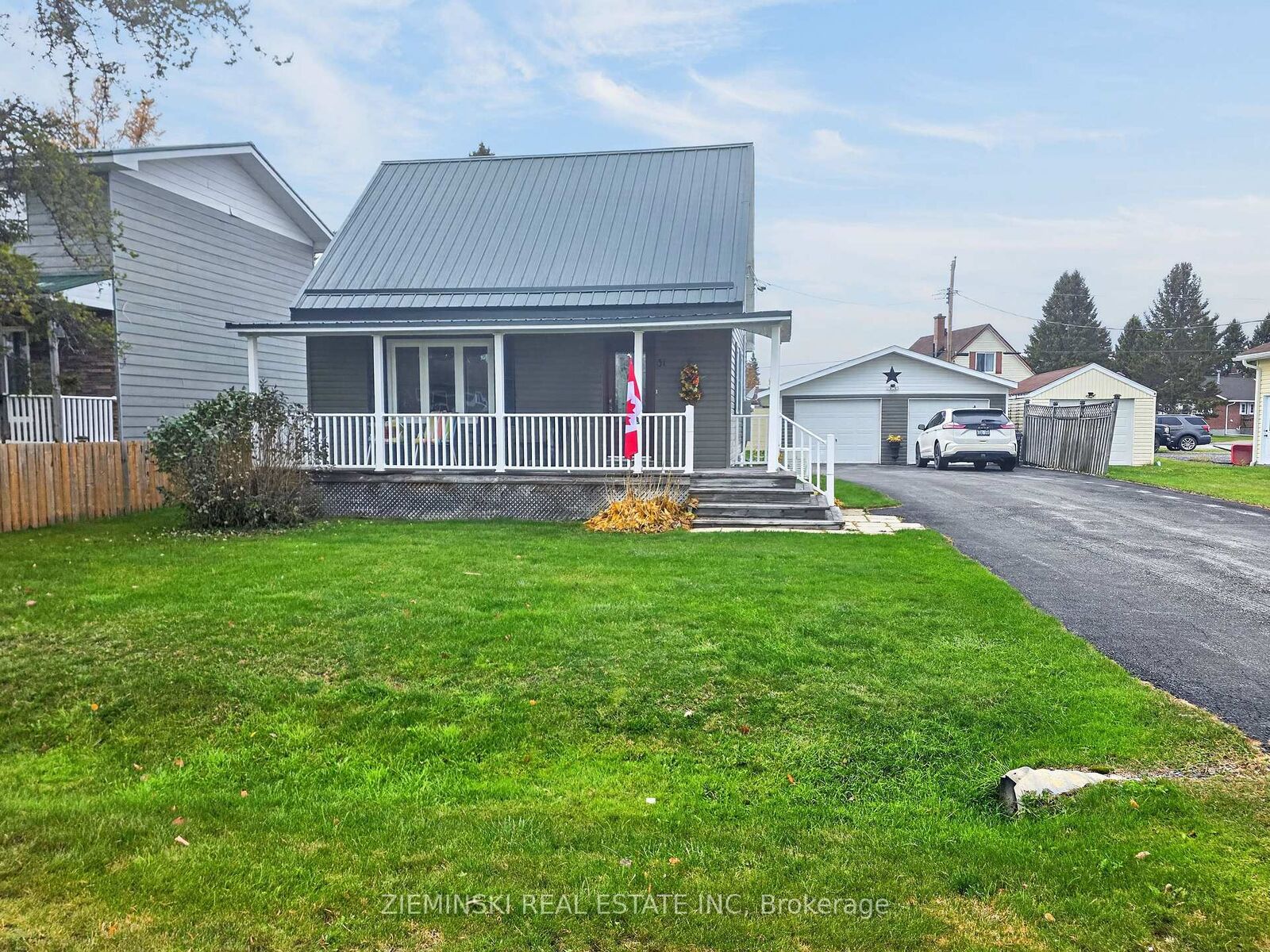 Property Photo:  31 Quinn Crescent  ON P0K 1N0 
