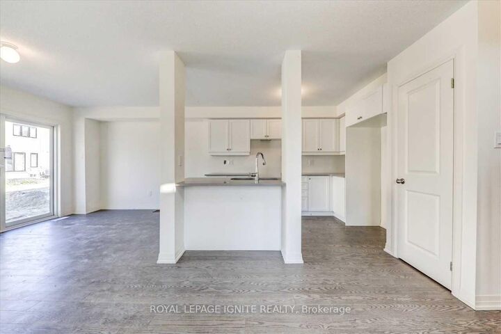 Property Photo:  46 King George Way  ON L1C 7E5 