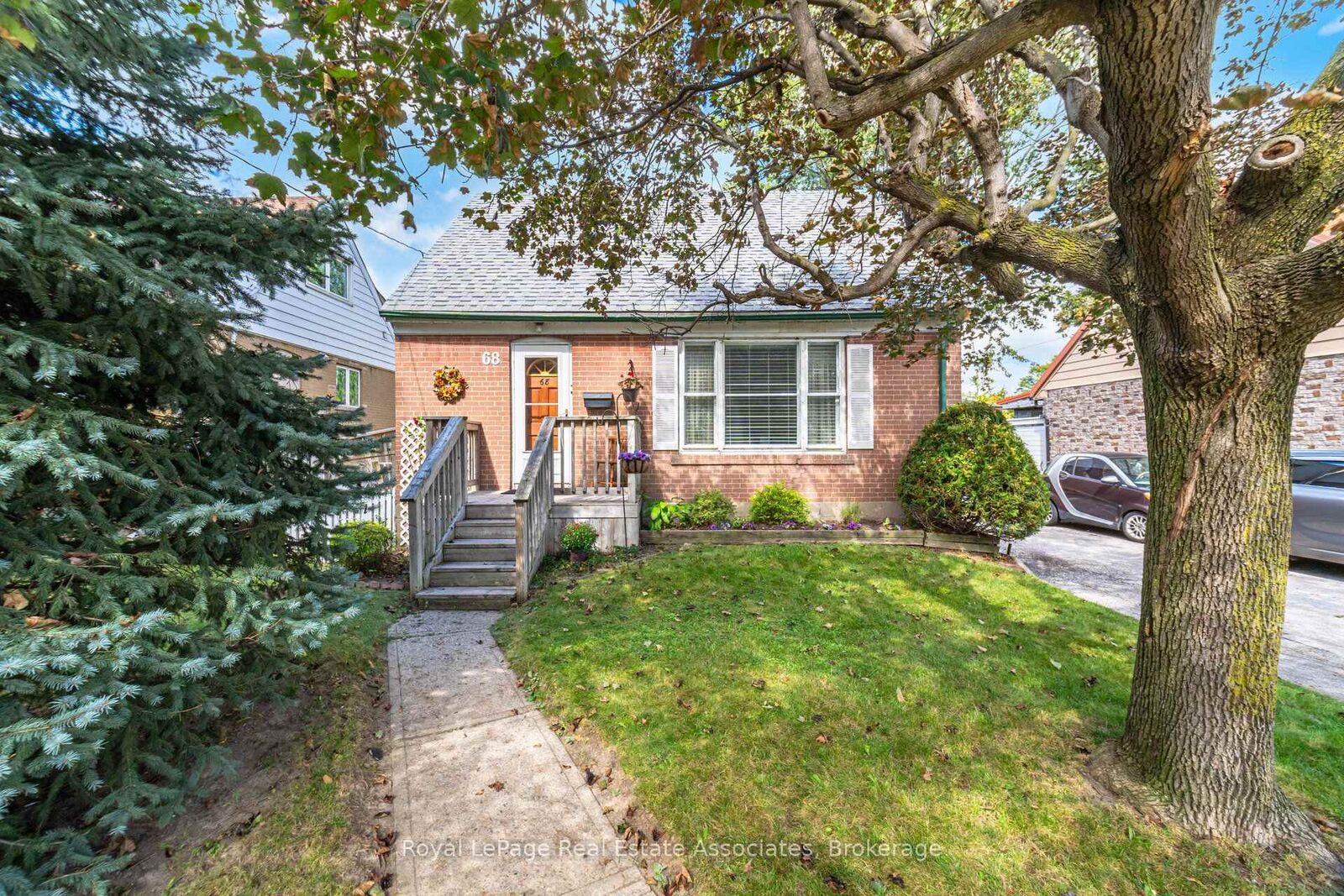 Property Photo:  68 Allenby Avenue  ON M9W 1S6 