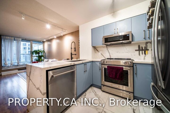 Property Photo: 219 Fort York Boulevard 318 ON M5V 4A2