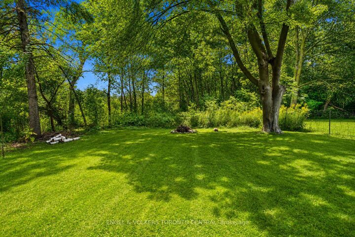 Property Photo: 204 Cox Mill Road ON L4N 4G5