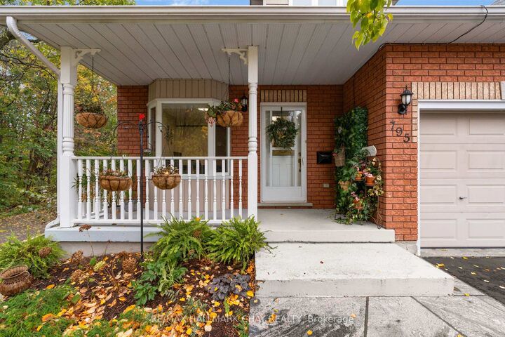 Property Photo:  795 Jane Boulevard  ON L4R 5M3 