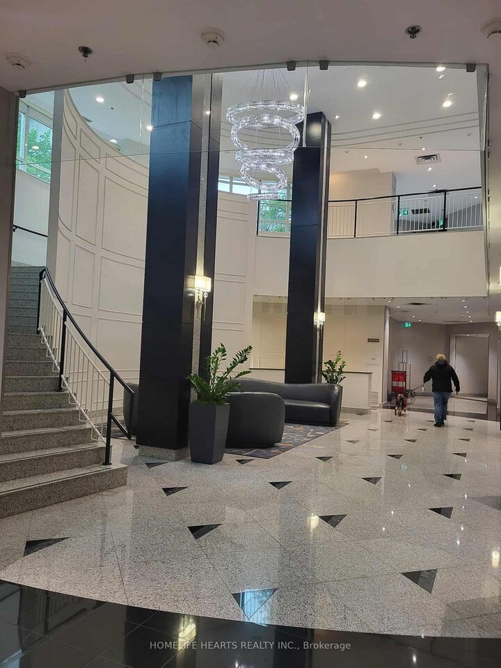 Property Photo:  18 Harrison Garden Boulevard 210  ON M2N 7J7 