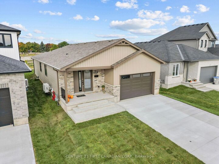 Photo de la propriété:  29 Sheldabren Street  ON N0M 1A0 