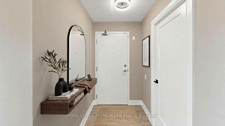 Property Photo:  1600 Keele Street 824  ON M6N 5J1 