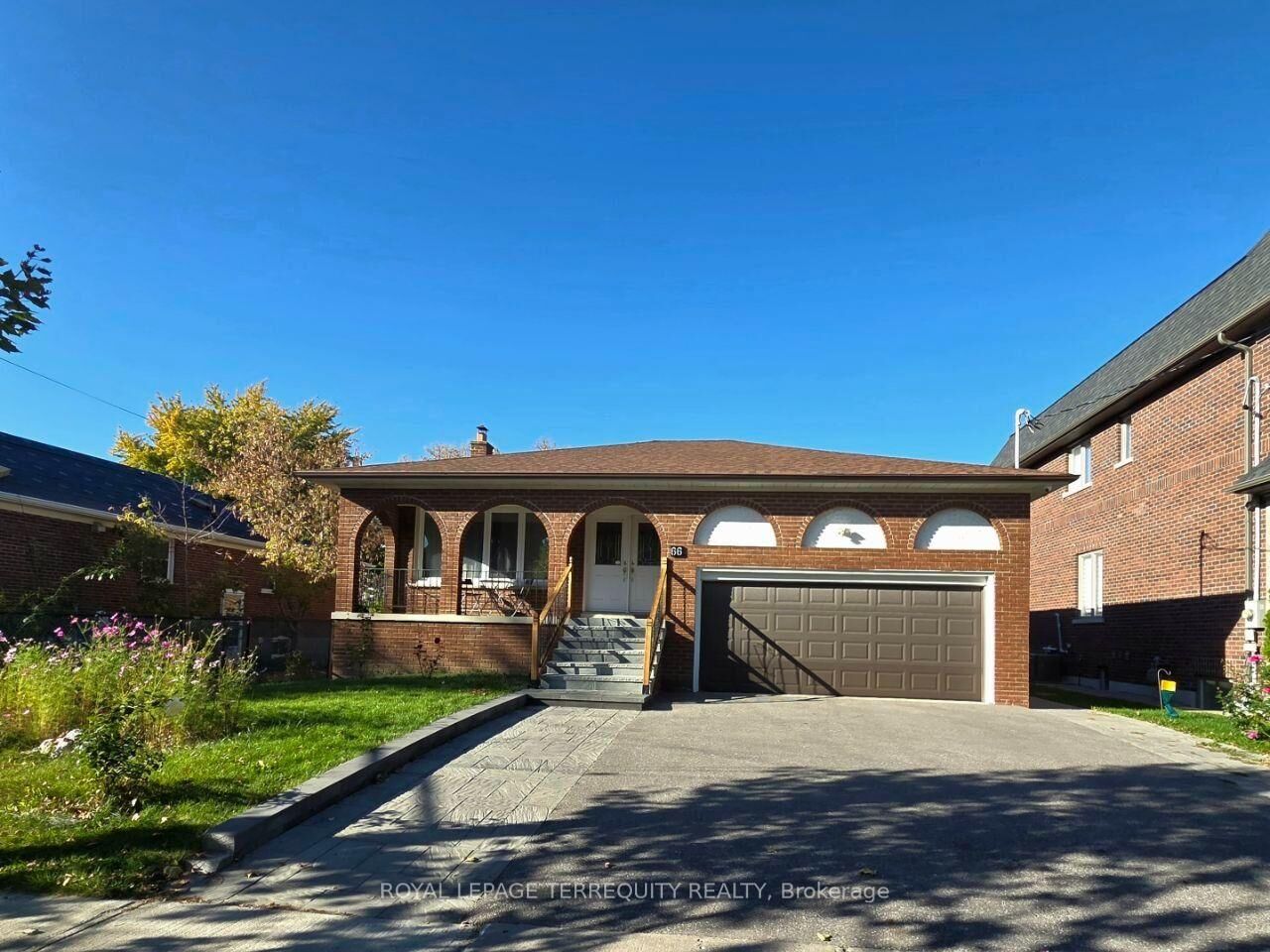 Property Photo:  66 Moore Park Avenue Upper  ON M2M 1M9 