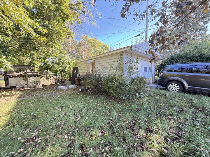Property Photo:  2103 Larch Street  OH 45503 