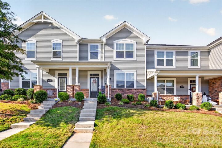 Property Photo: 13336 Savaine Street NC 28278