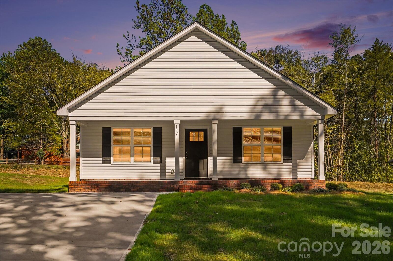 Property Photo:  1021 Alabama Street  NC 28083 