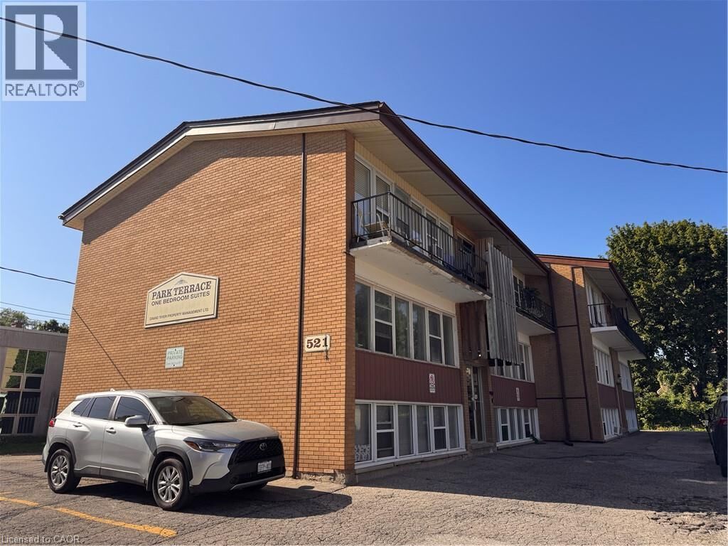 Property Photo:  521 Park Street 1  ON N2G 1N8 