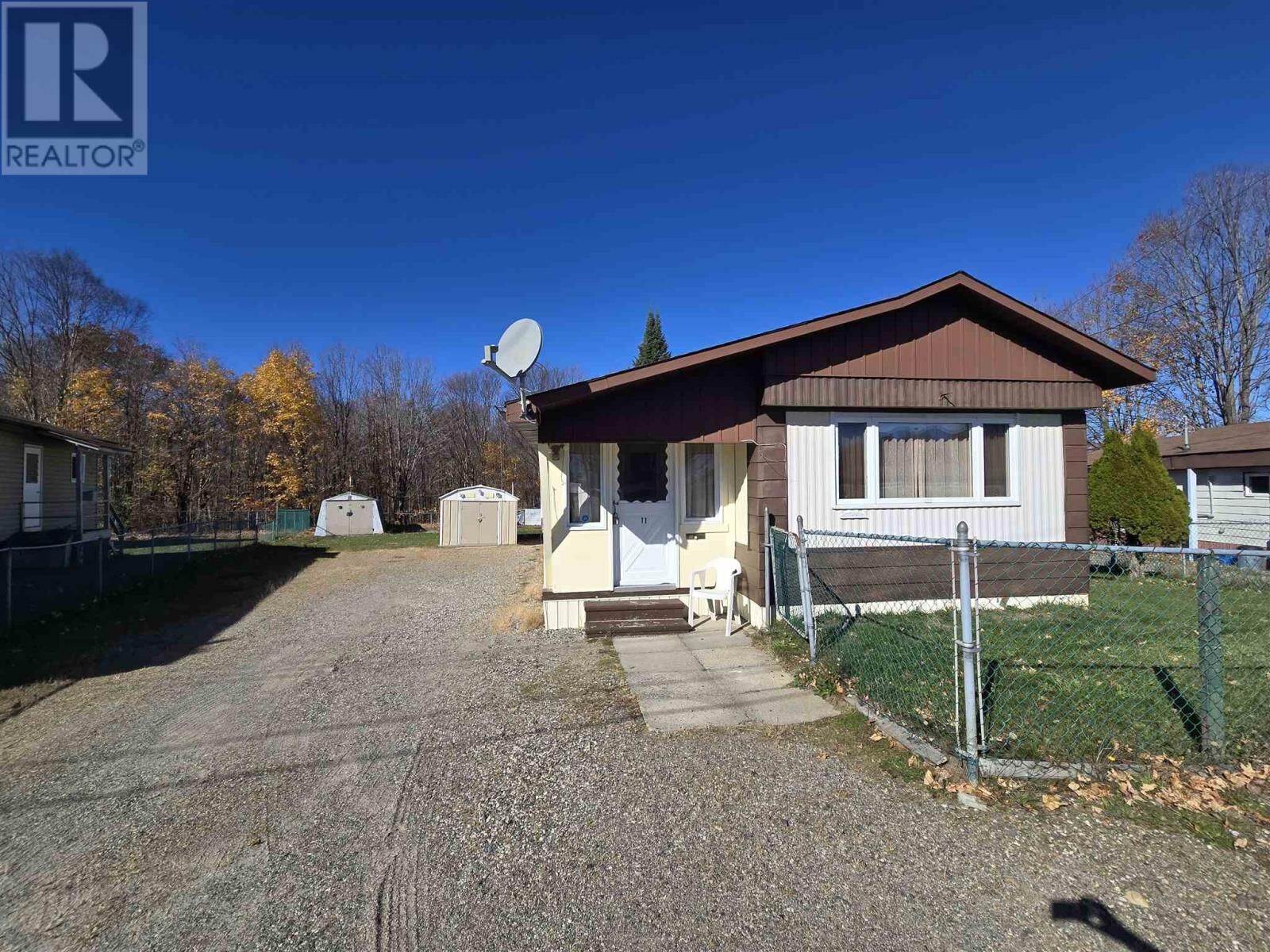 Property Photo:  11 Chalmers Cres  ON P5A 1A1 