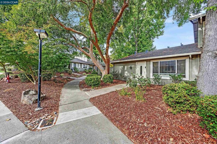 Property Photo:  2749 Fountainhead Dr  CA 94583 