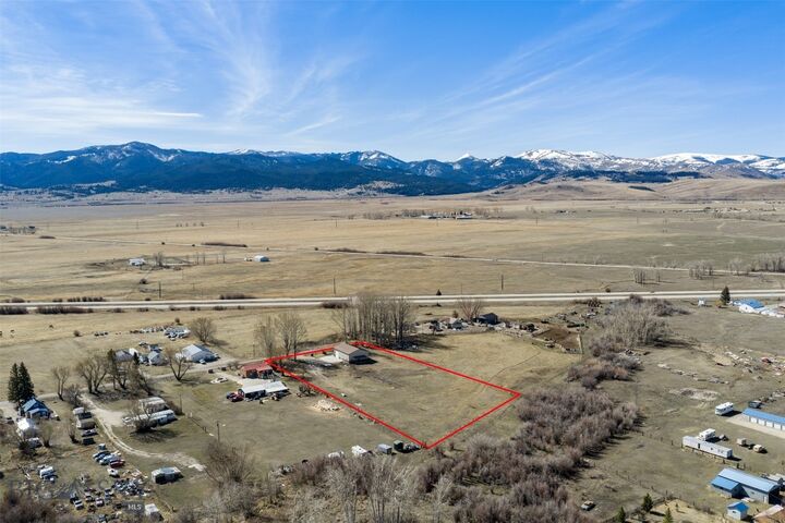 Property Photo: 219 Ayers Street MT 59711