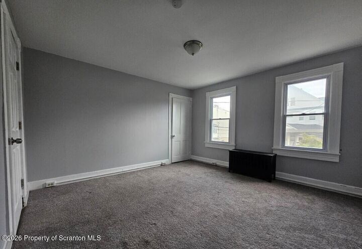 Property Photo:  922 S Webster Avenue 1  PA 18505 