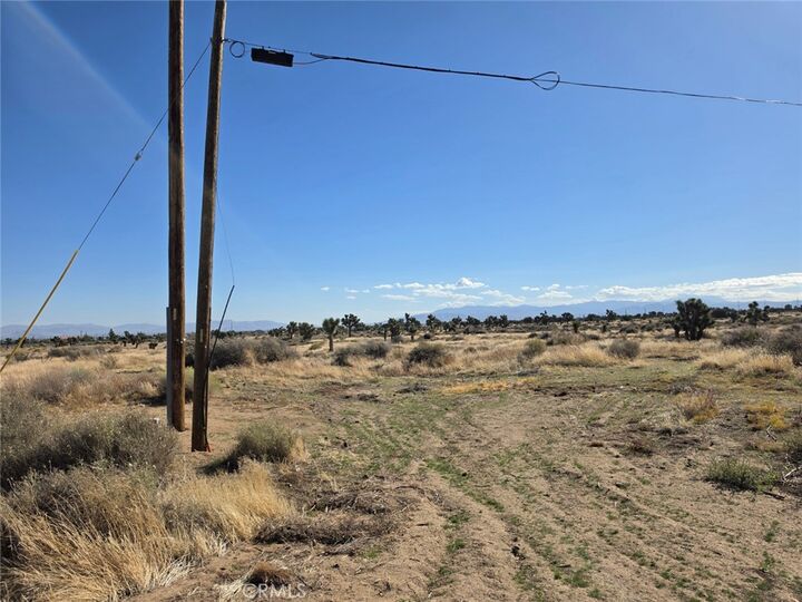 Property Photo:  2 Acacia  CA 92371 