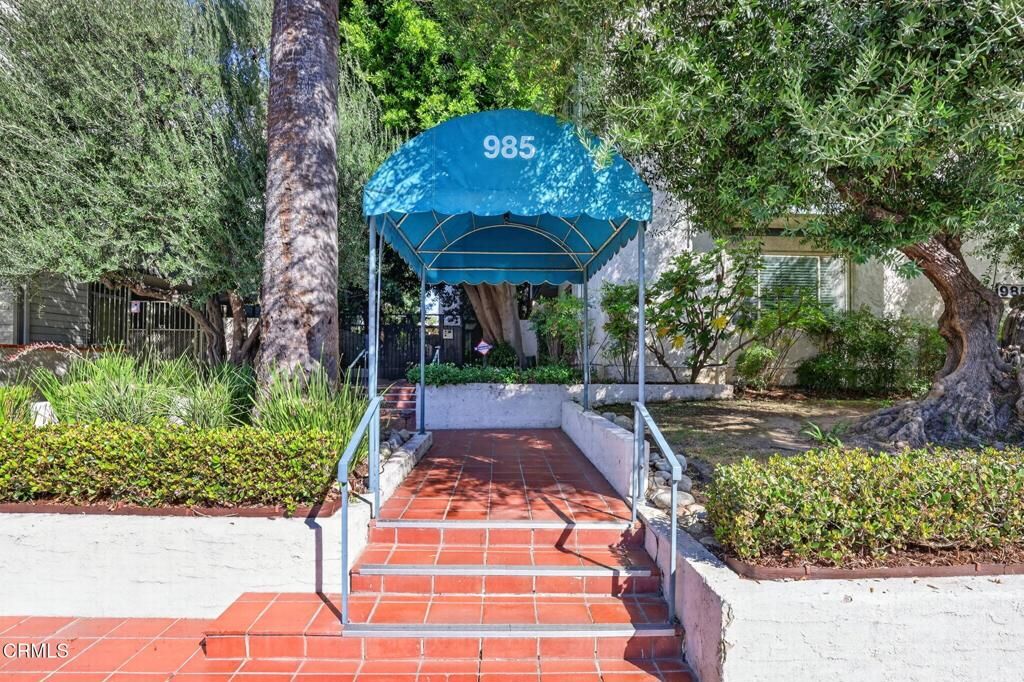 Property Photo:  985 E California Boulevard 308  CA 91106 