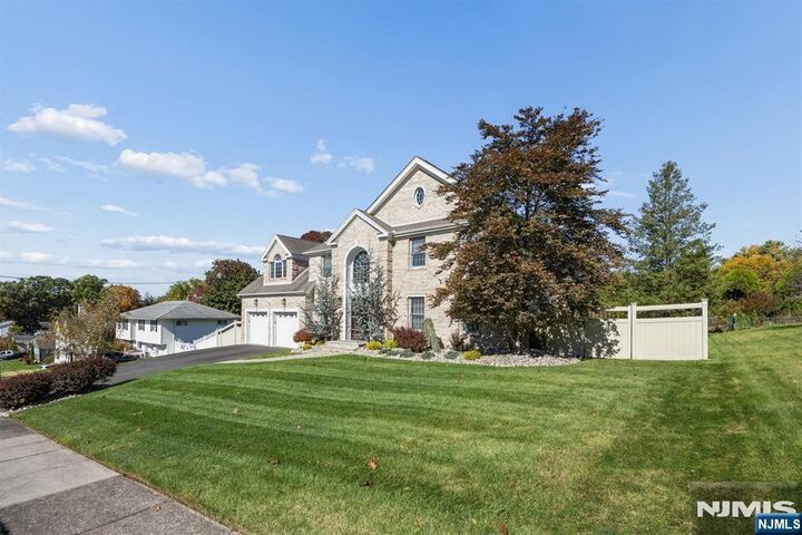 Property Photo:  75 Harmer Terrace  NJ 07470 