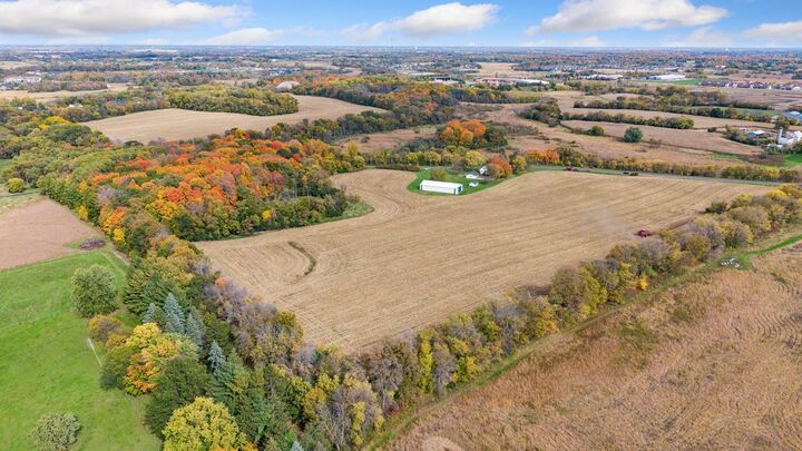Property Photo:  2265 Pioneer Trail  MN 55340 
