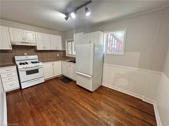 Property Photo:  36 Sherman Avenue S 1  ON L8M 2P4 