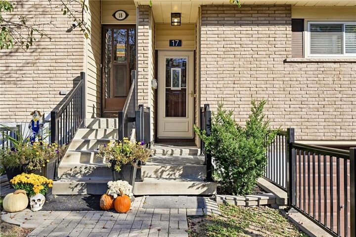 Property Photo:  1550 Garth Street 17  ON L9B 1T3 