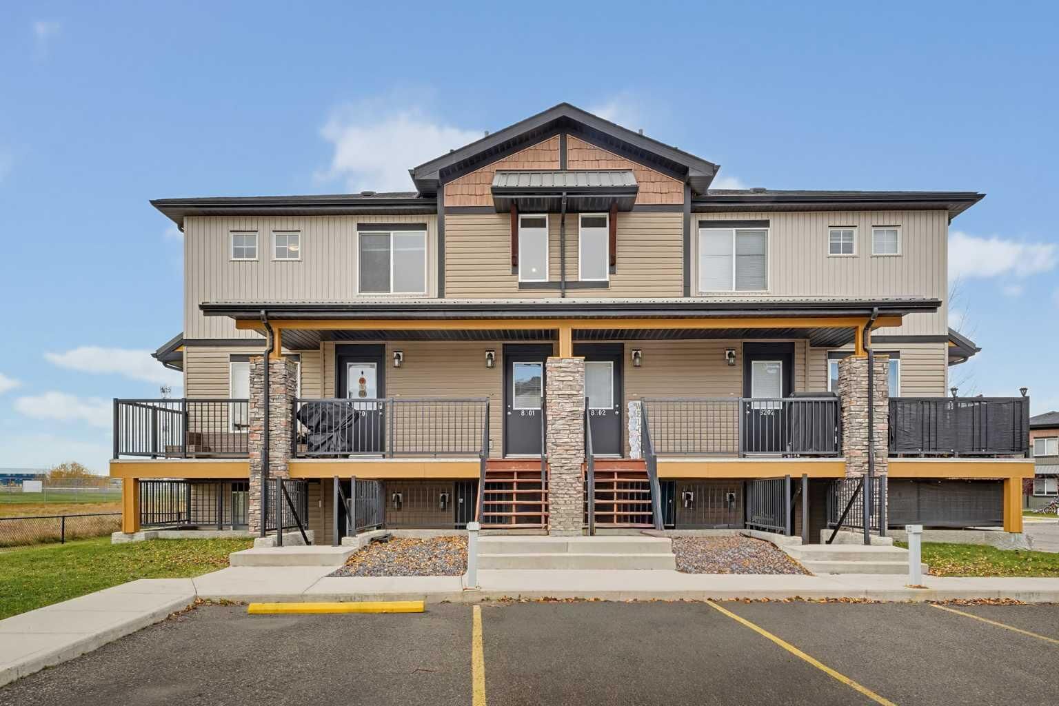 Property Photo:  2781 Chinook Winds Drive SW 8301  AB T4B 3S5 