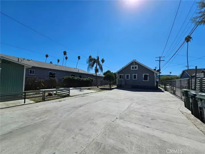 Property Photo:  947 W 81st St  CA 90044 