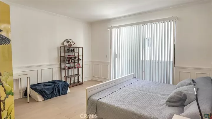 Property Photo:  10531 Ashton Ave 201  CA 90024 