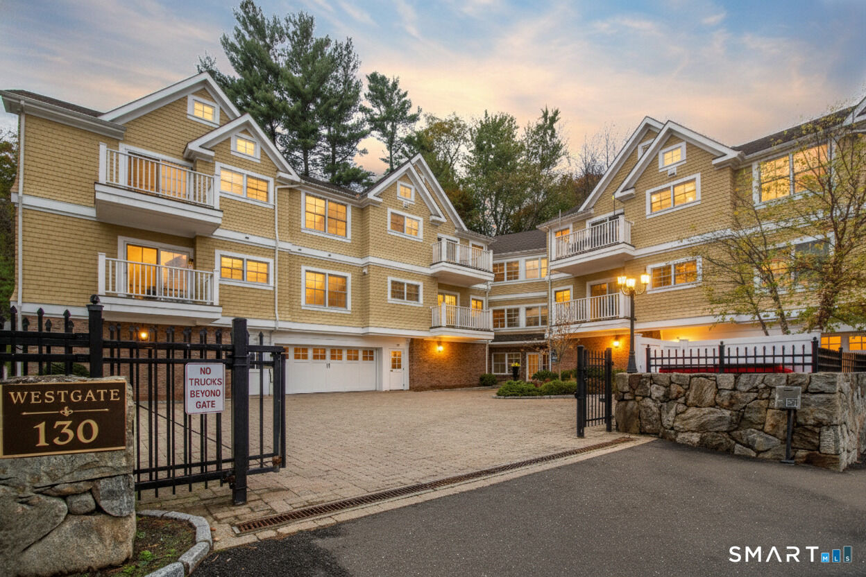 Property Photo:  130 Post Road West Penthouse  CT 06880 