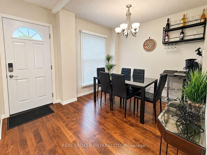 Property Photo:  875 Southdale Road E  ON N6E 1V7 