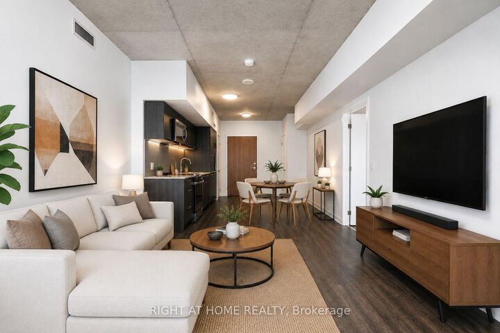 Property Photo:  45 Baseball Place 903  ON M4M 0H1 