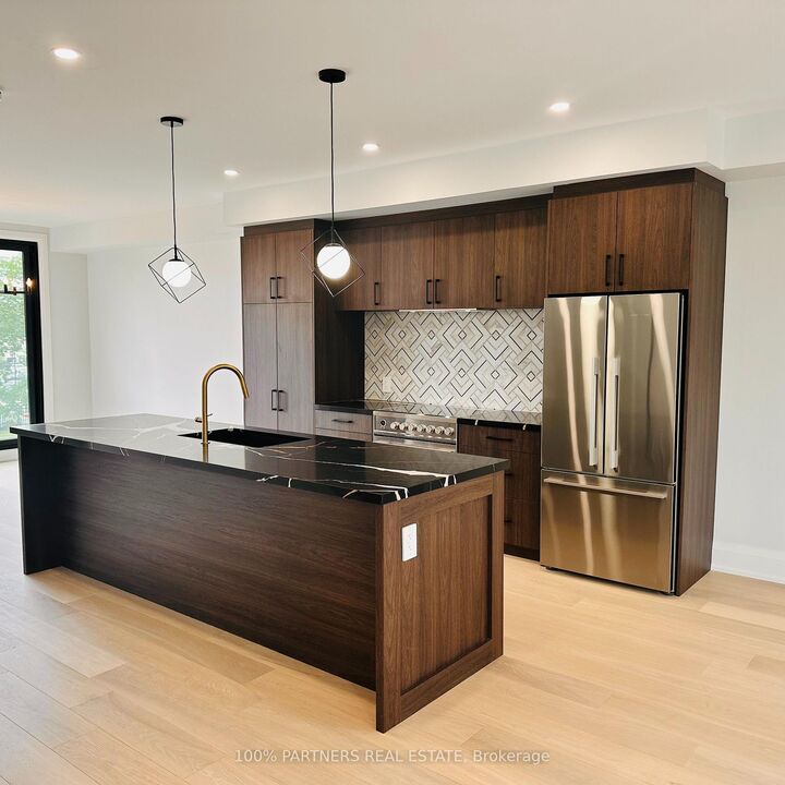 Property Photo: 59 Charles Street 6 ON L3Y 3V7